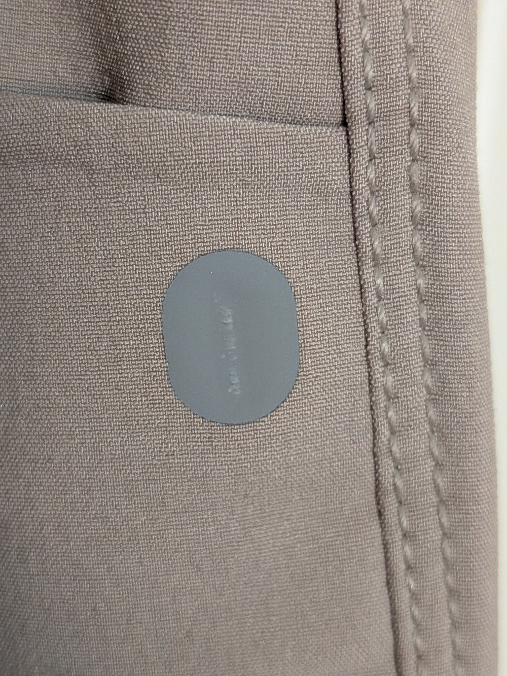 Eddie Bauer Women's Traverse, Cargo Pants in Taupe, Size 10 - Picture 3 of 16